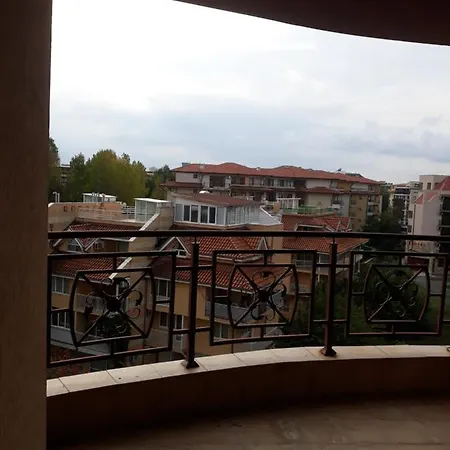 Апарт Хотел Пасифик 3 דירה